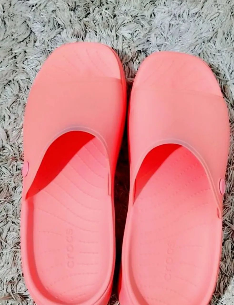 crocs skyline slide guava 37 - Foto 4