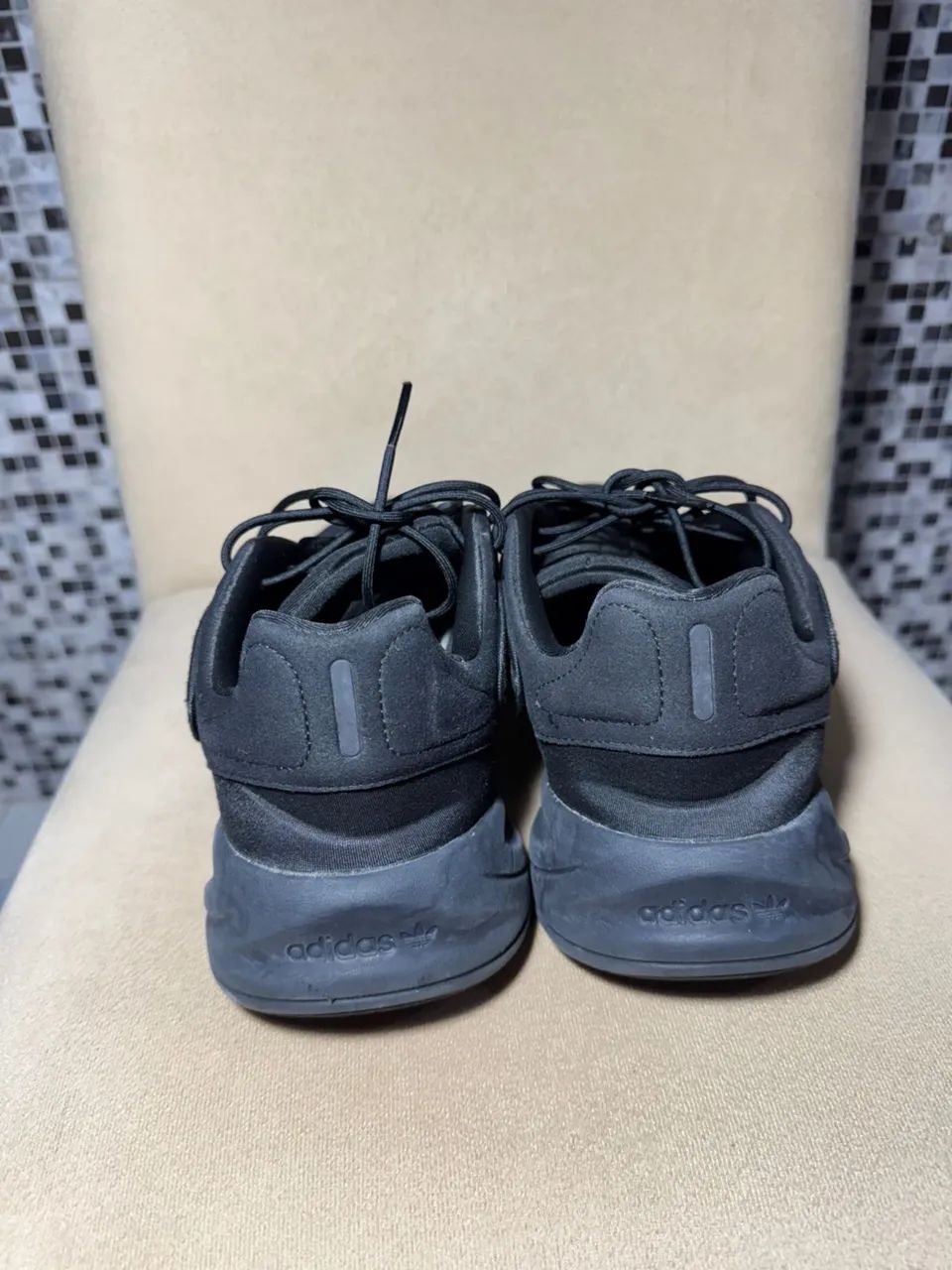Tênis Adidas Ozelia - TM 44 - Calçados - Samambaia Sul (Samambaia