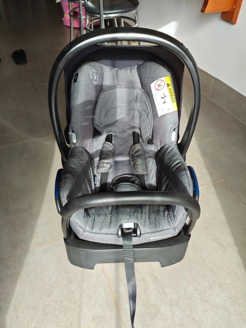 Bebê Conforto Citi com Base Maxi-cosi + espelho retorvisor