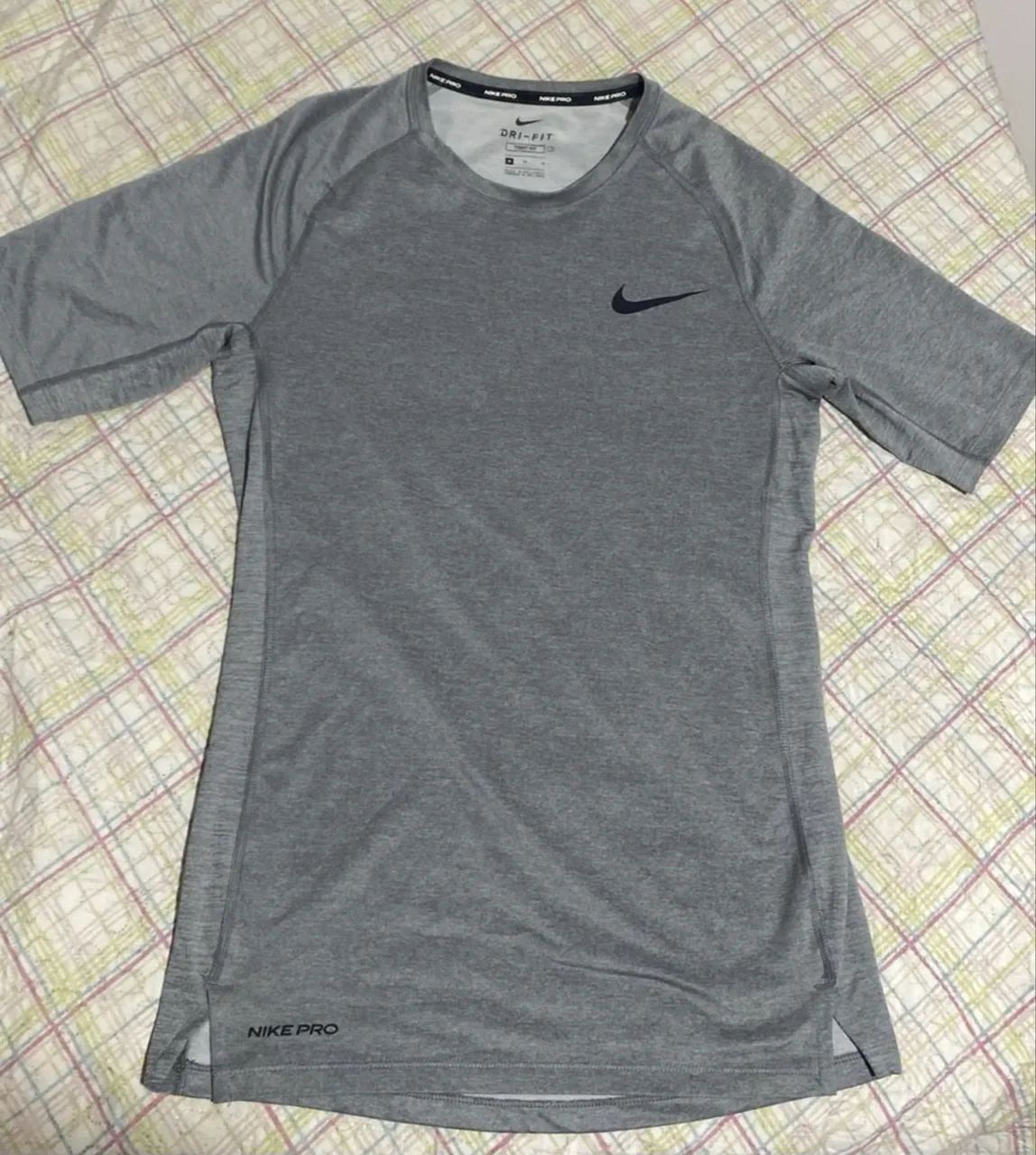 camisa nike pro compressão 