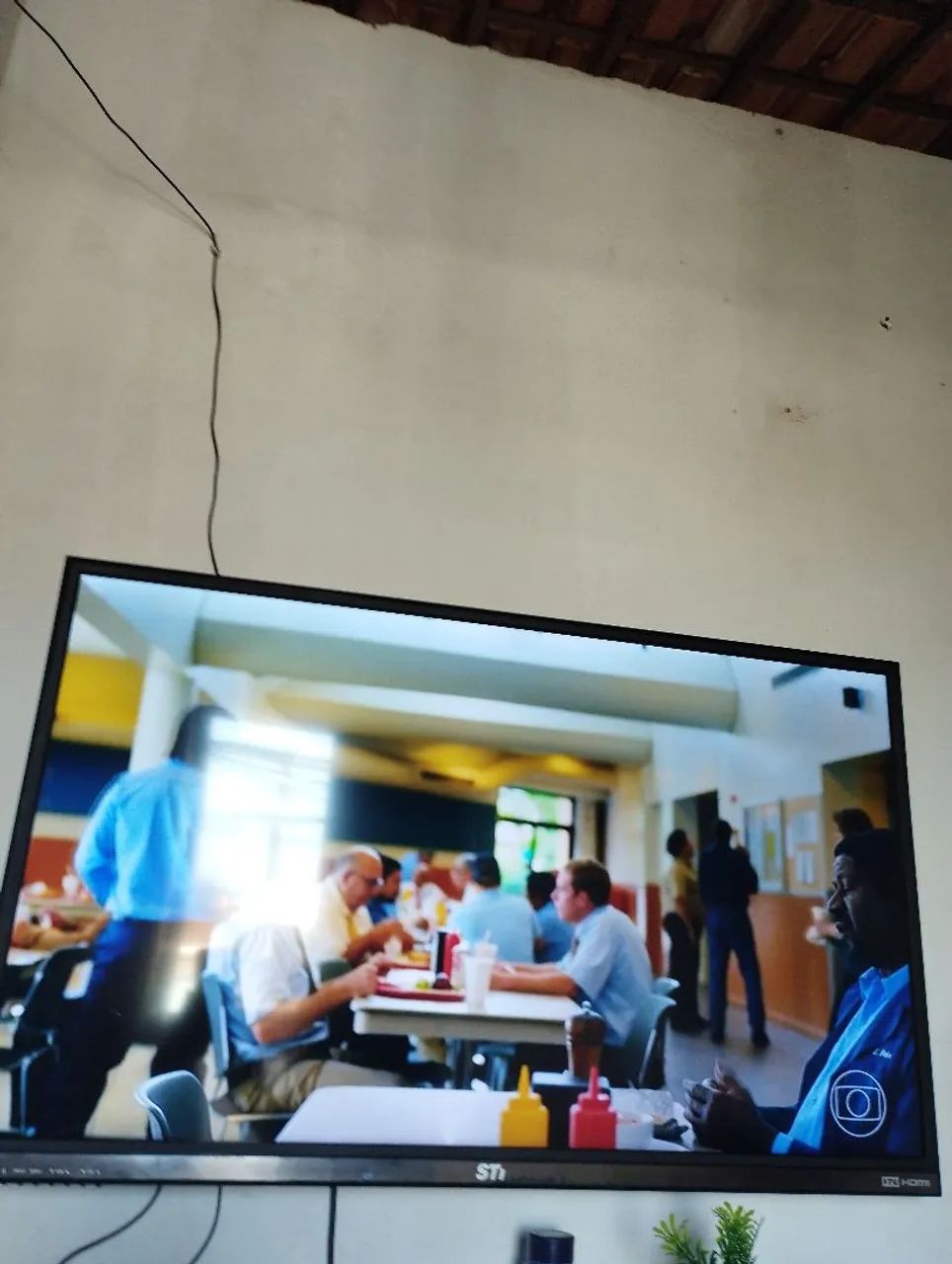 Tv STI  - Foto 3