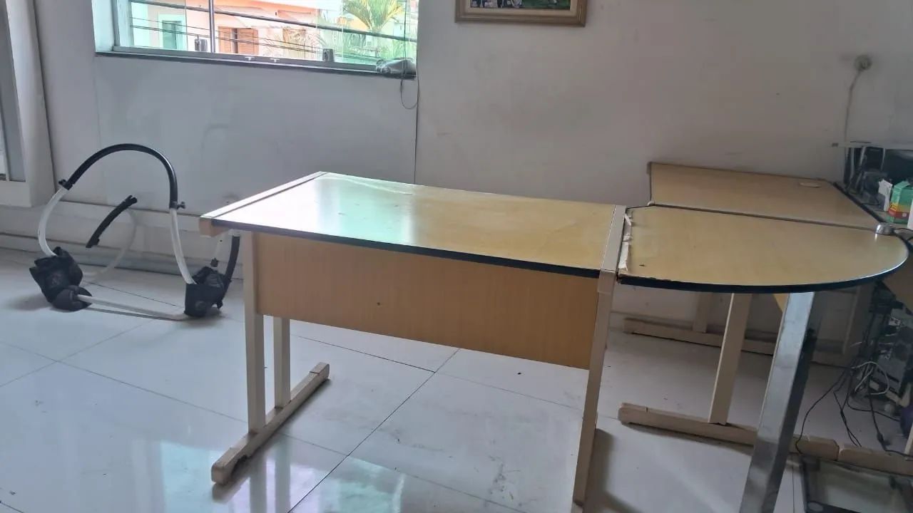 Mesa em L para escritório 
