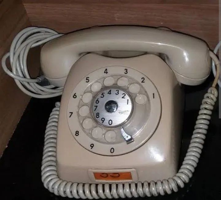 Telefone antigo 