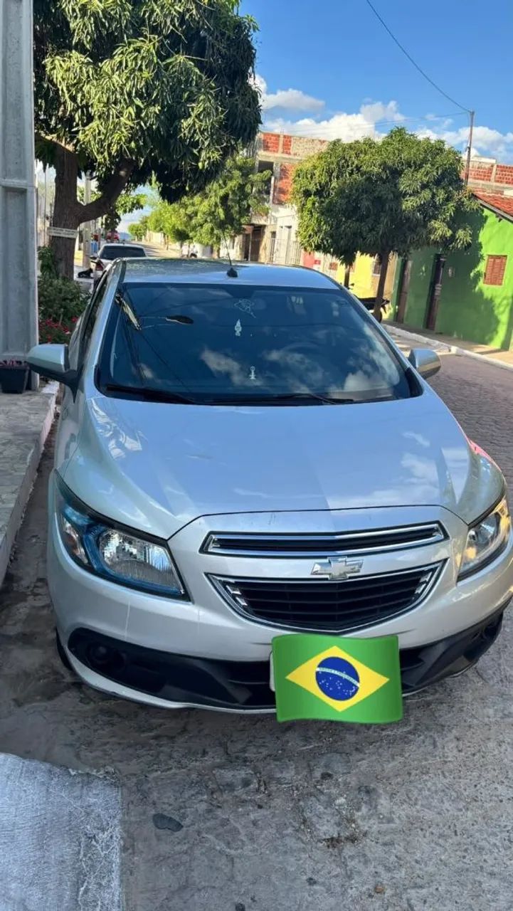 Chevrolet Onix ONIX HATCH LT 1.4 8V FlexPower 5p Mec. 2015