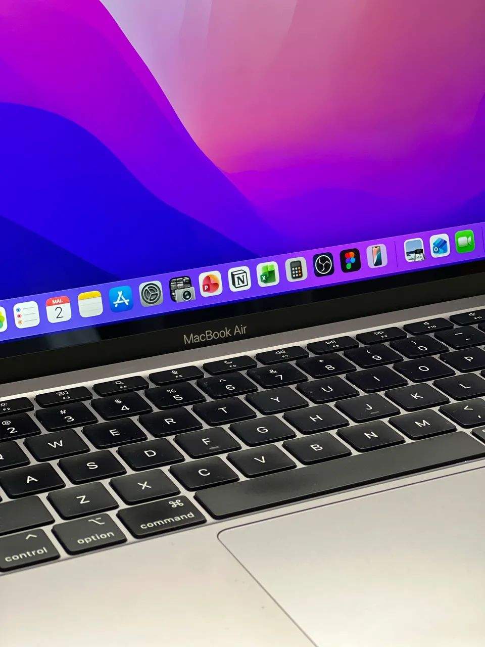 MacBook Air M1 13 polegadas 2020 8GB/ 256GB - Pouco Usado