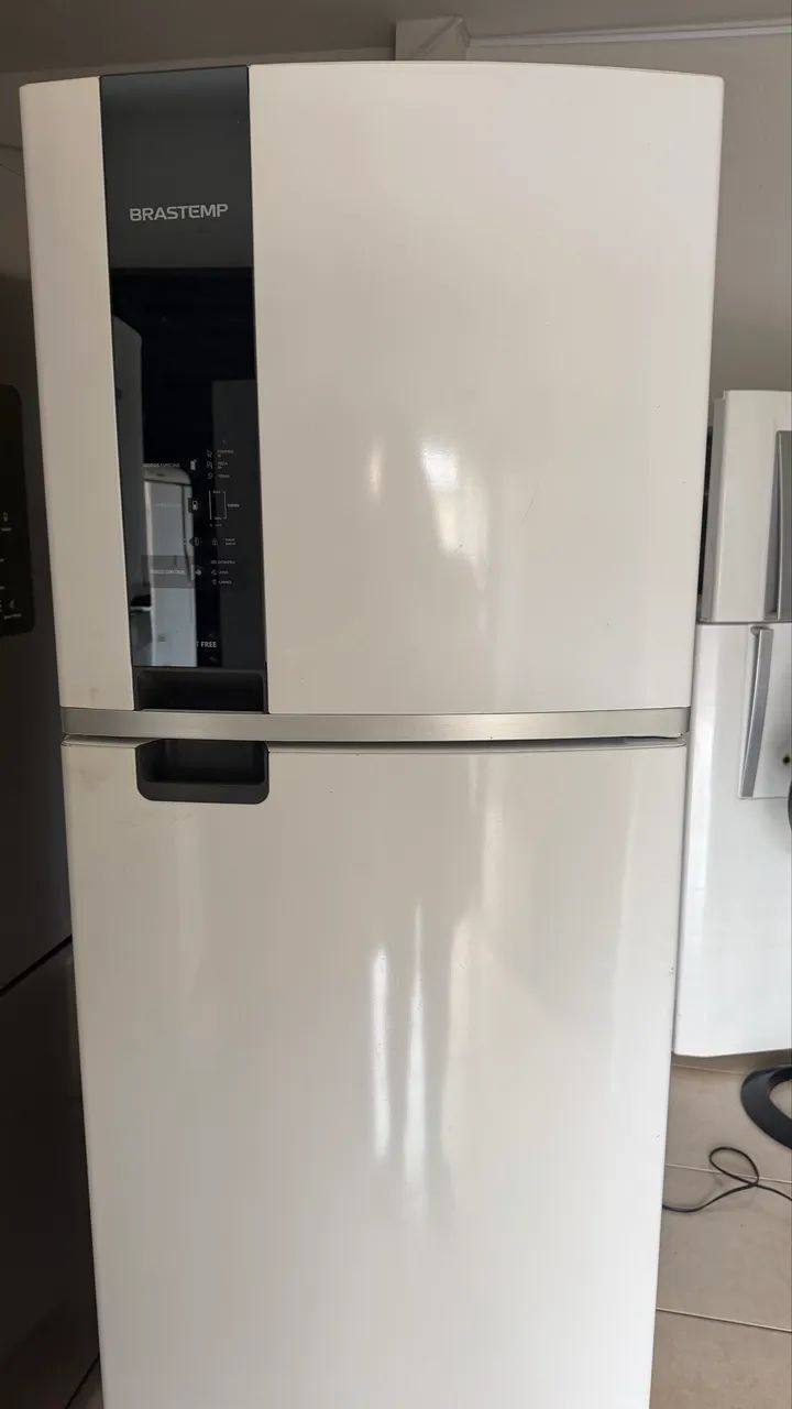 Geladeira Eletrolux Duplex 220v funcionando perfeitamente  - Foto 4