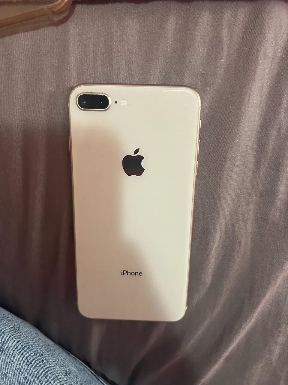 iPhone 8 Plus