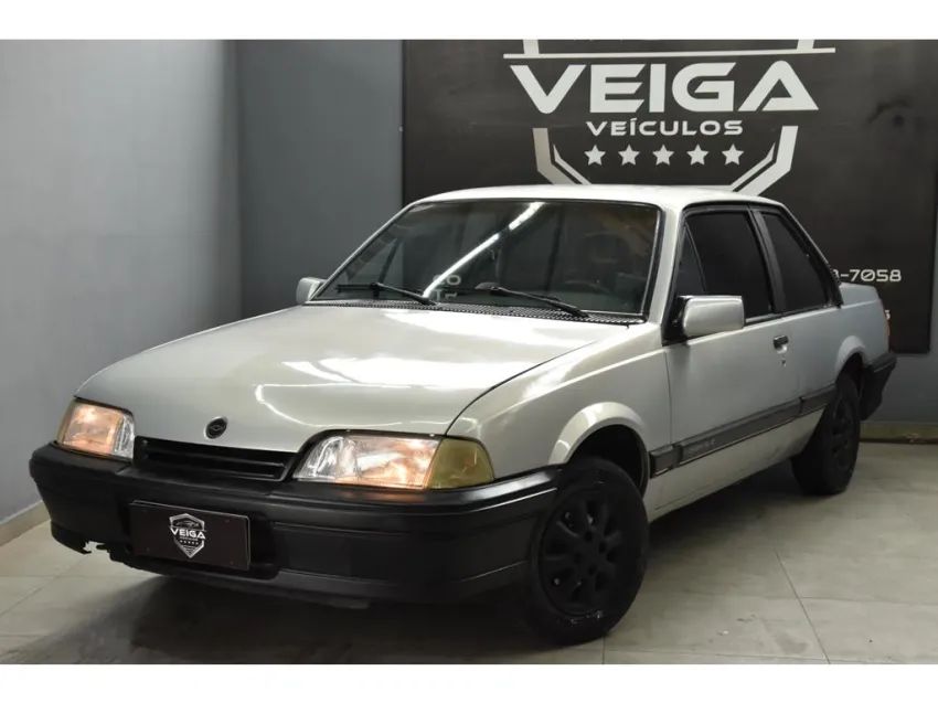 Chevrolet Monza Monza GL 2.0 EFI/SL/L/650/Club/Barc.2e4p 1992
