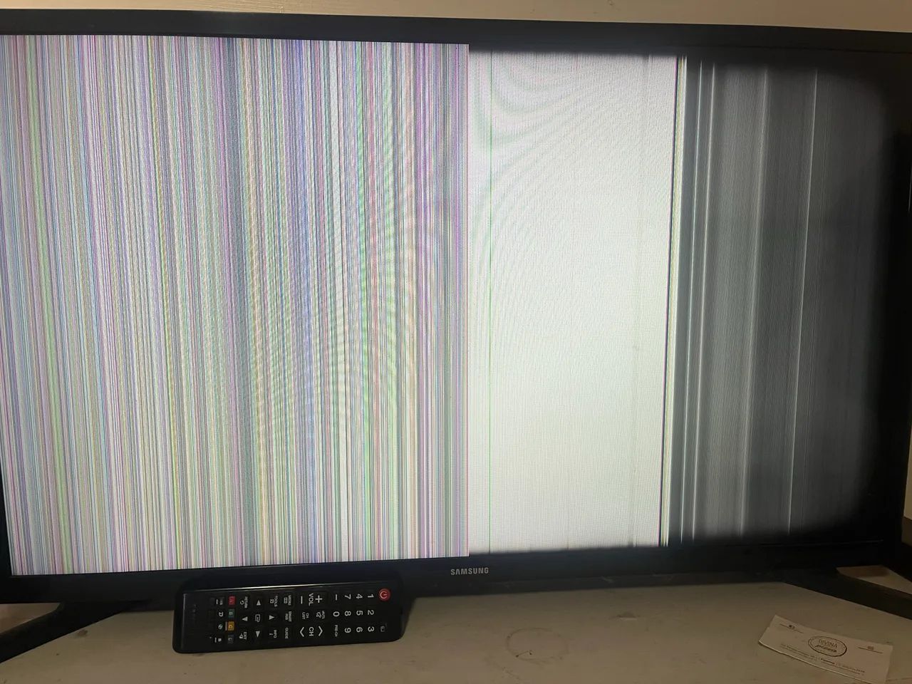 TV Samsung 32 polegadas leia a descrição 