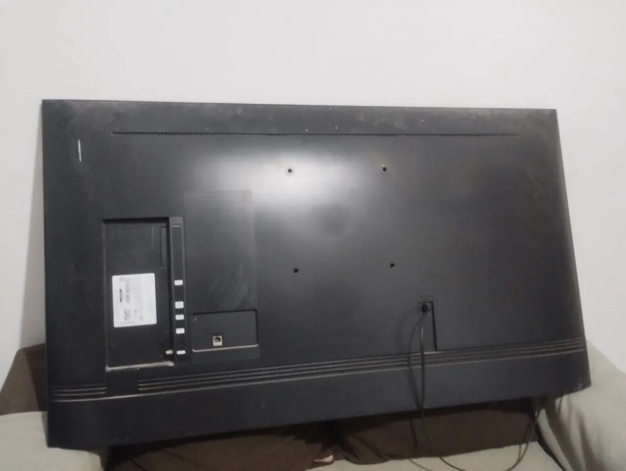 Vende uma tv Samsung 50 polegadas para retirada de peças ,parou de funcionar direpente tá  - Foto 3