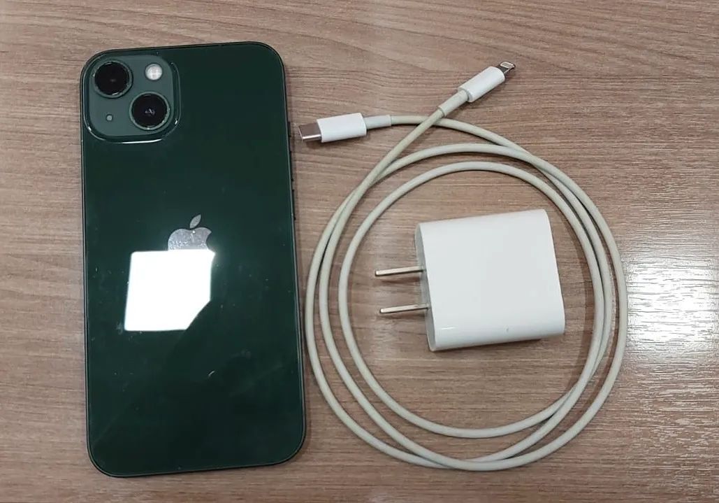 iPhone 13 128g, Usado, Novíssimo.