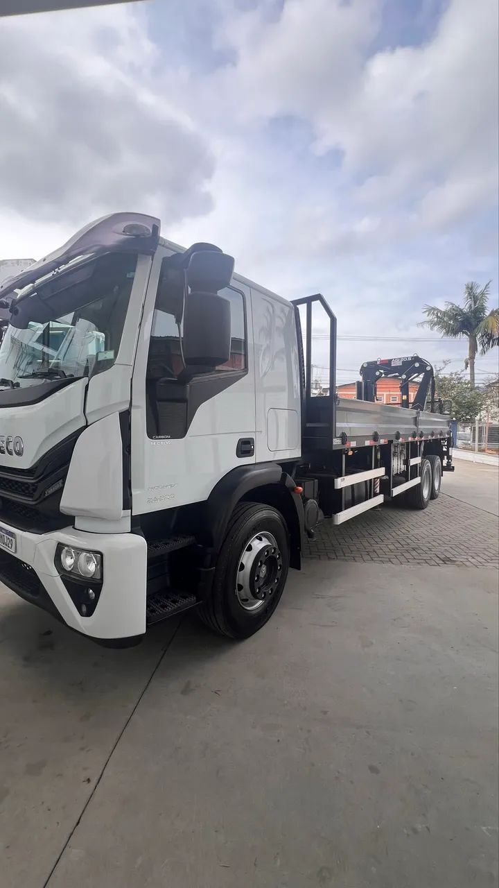 VENDO IVECO TECTOR 24 320 CL 