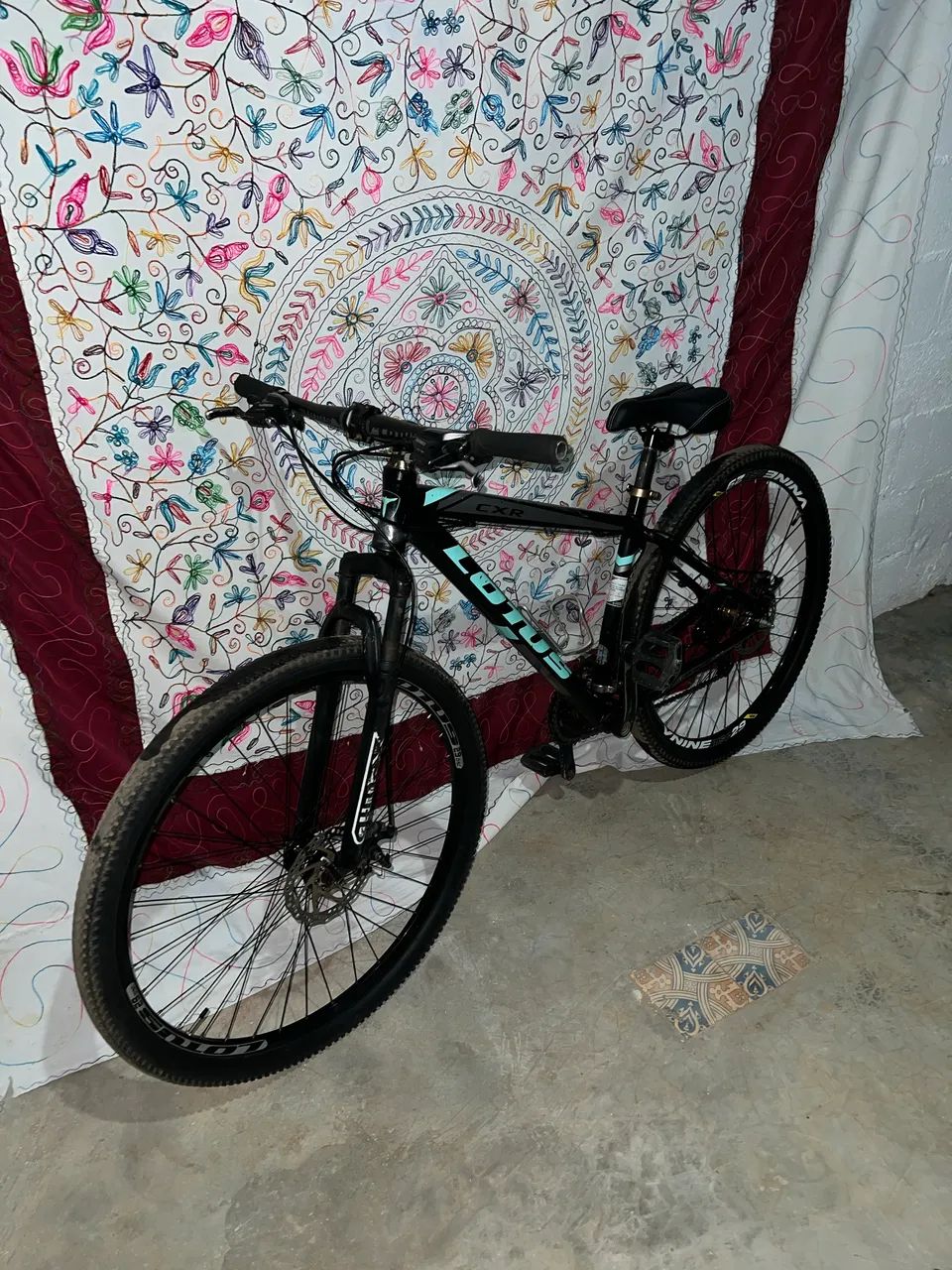 Bicicleta aro 29, quadro 17, 21 marchas Lotus. Ótimo estado. R$ 950 - Foto 2