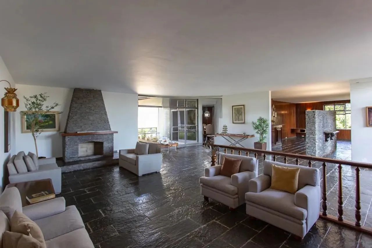 Casa à Venda - São Luíz, 5 Quartos, 700 m2