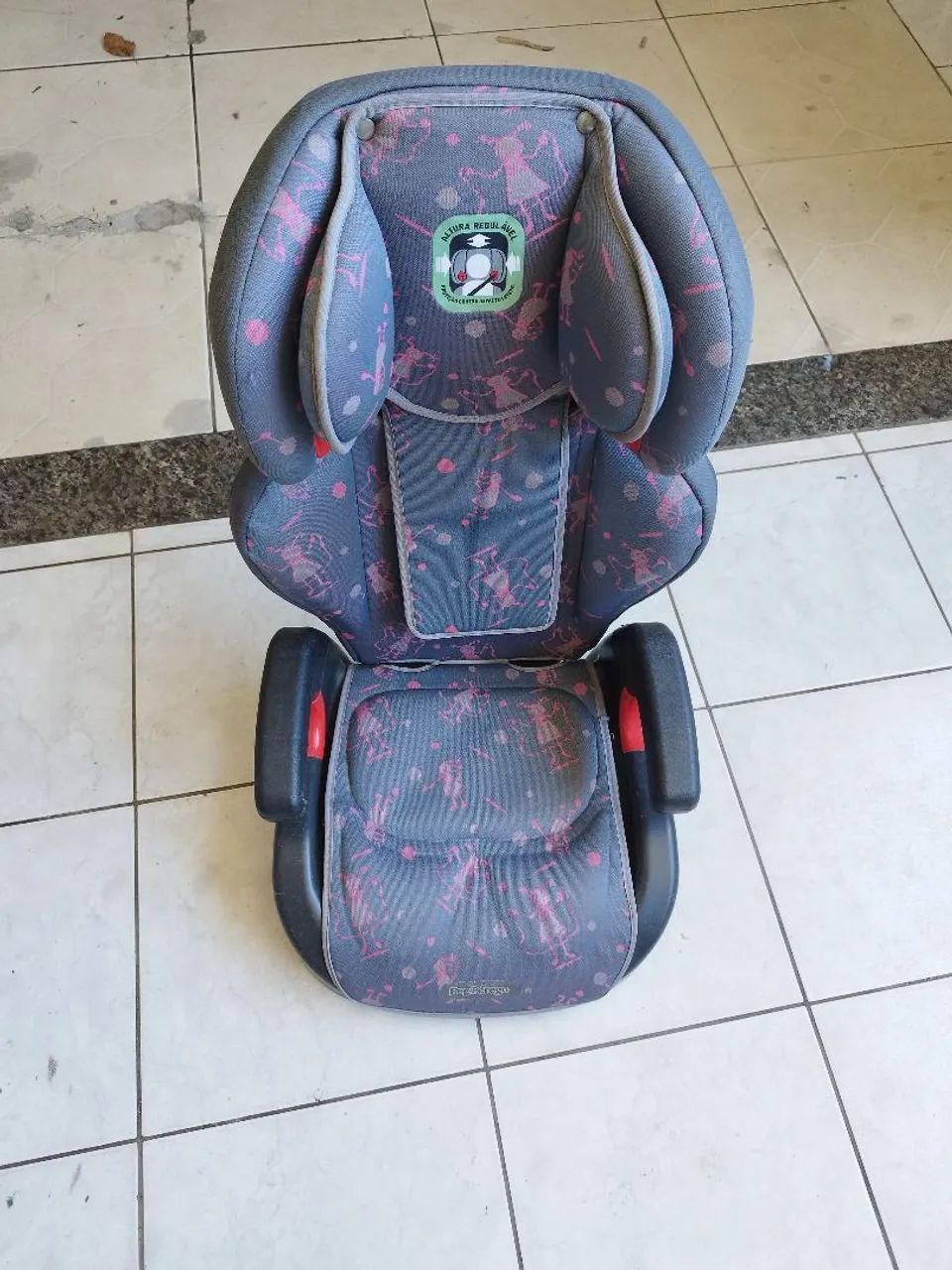 Cadeirinha e assento elevatório pra carro - Foto 4