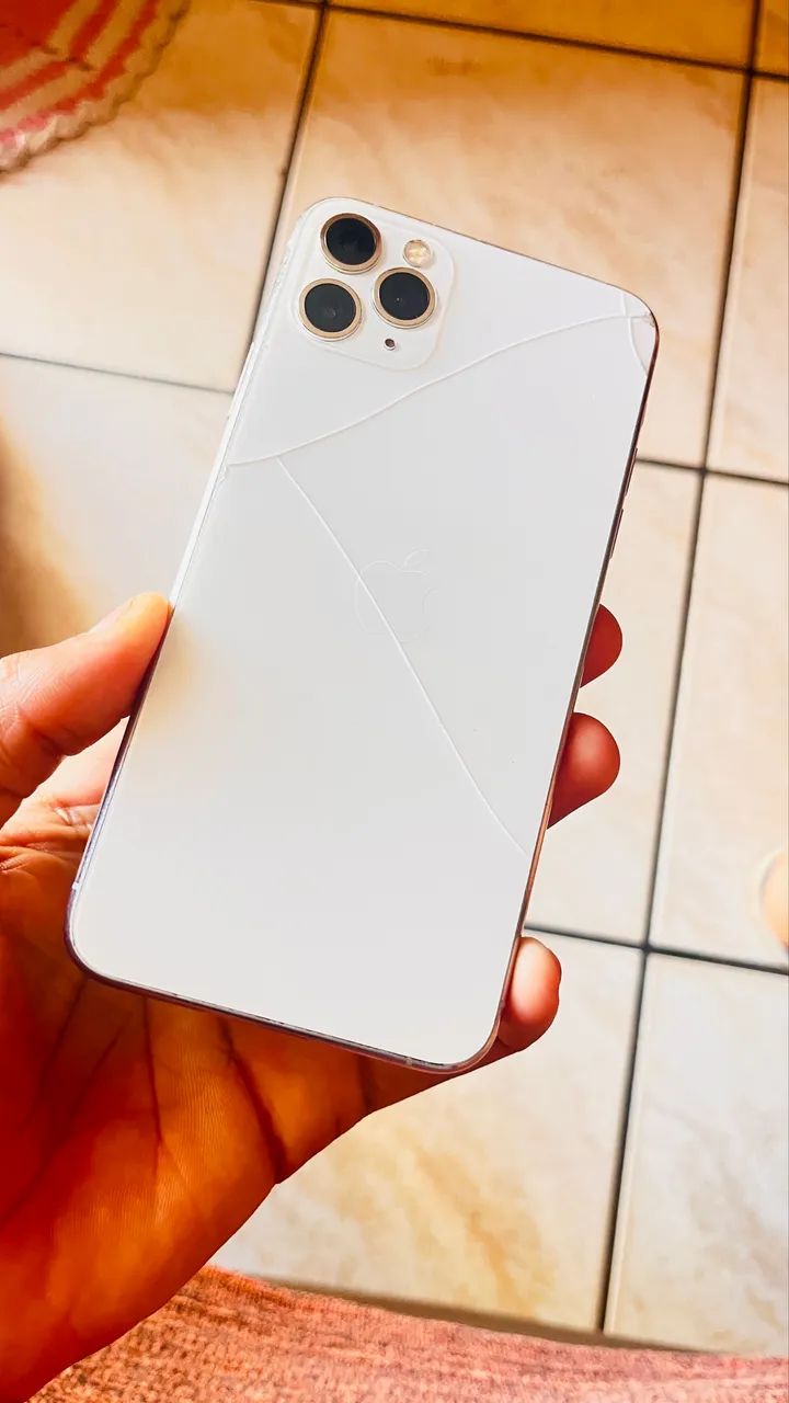 iPhone 11 Pro Max 256gb - Foto 3