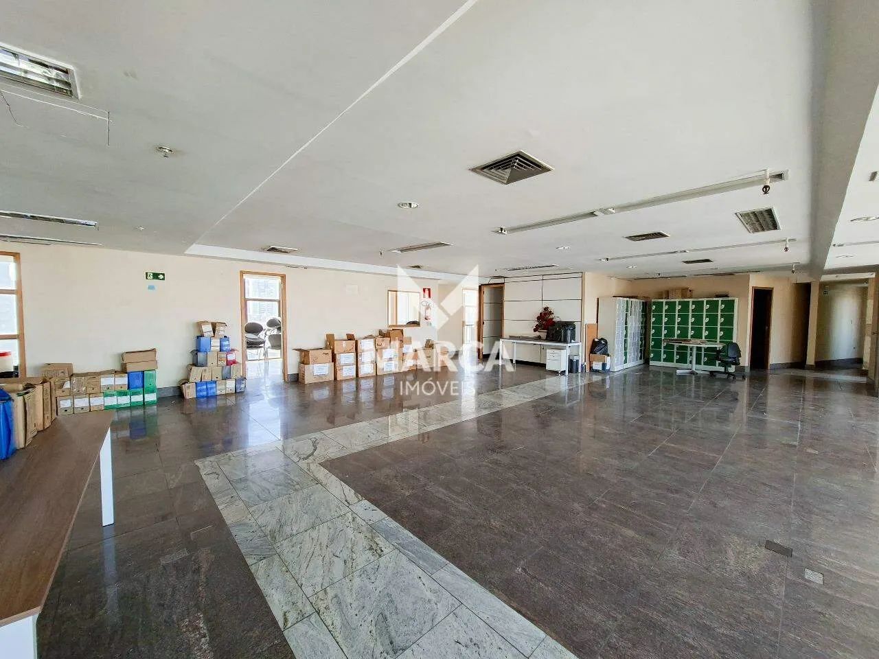 Sala Comercial e 4 banheiros para Alugar, 375 m², Na Savassi, Belo horizonte. - Foto 2