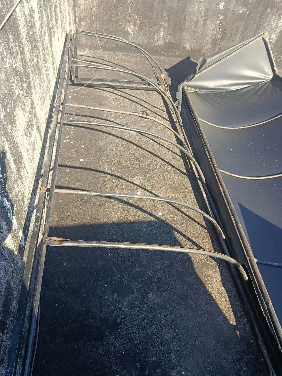 Armação de ferro para toldo