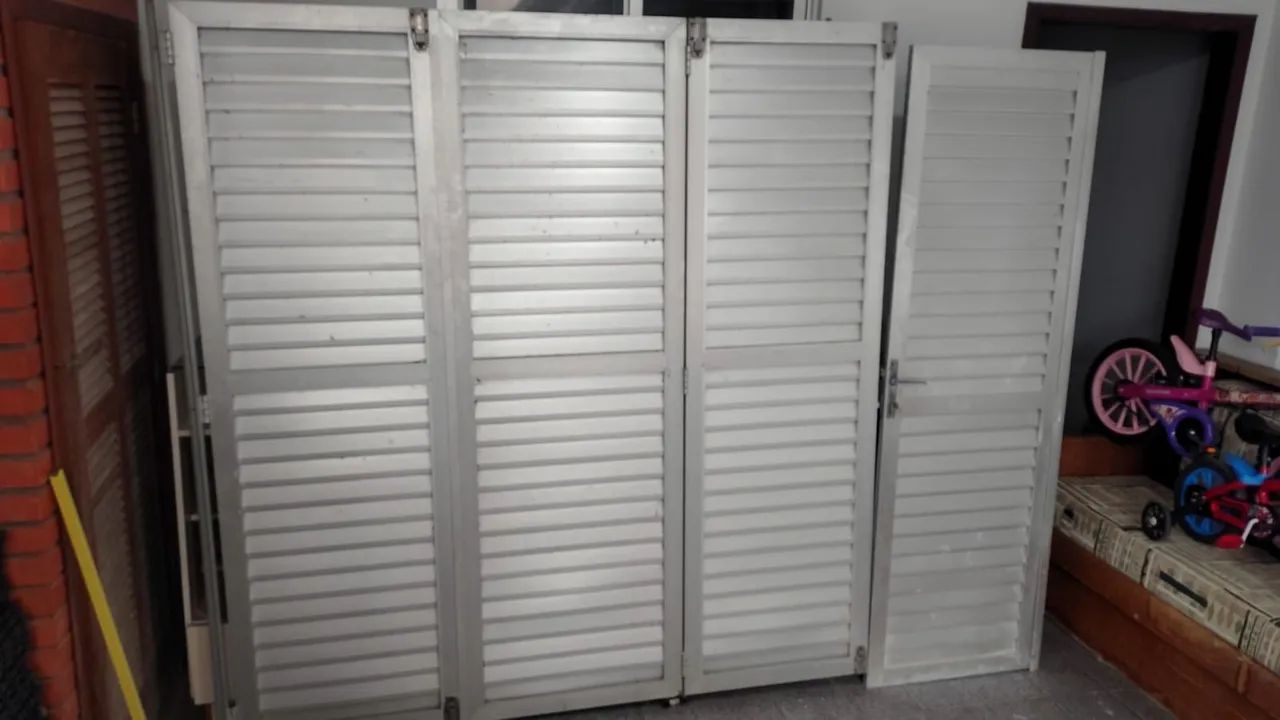 Porta de alumínio 