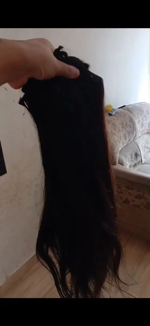 Vendo cabelo humano, 65 centímetros, tem 5 telas - Foto 2