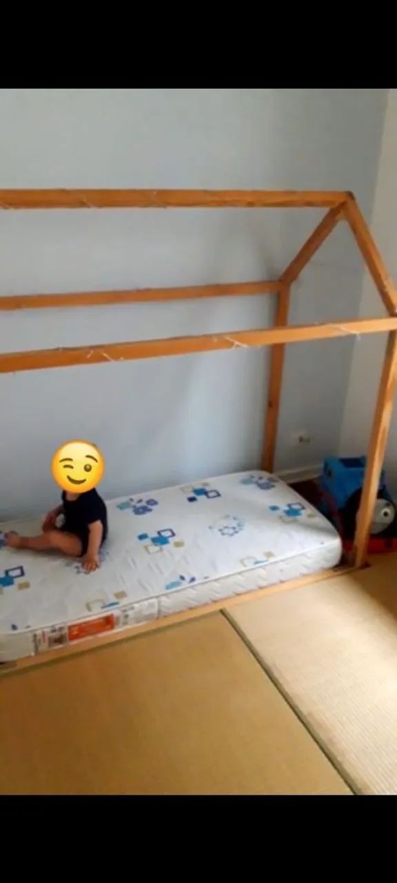 Cama Montessoriana com colchão 