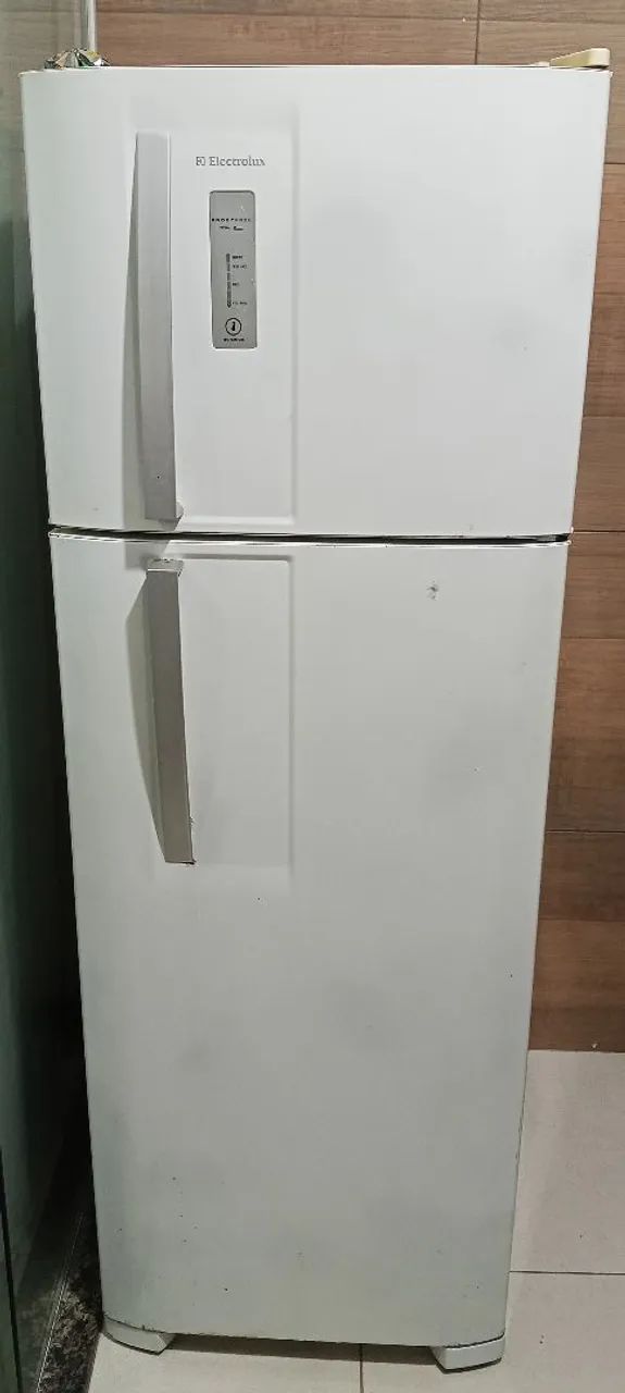 Geladeira eletrolux 