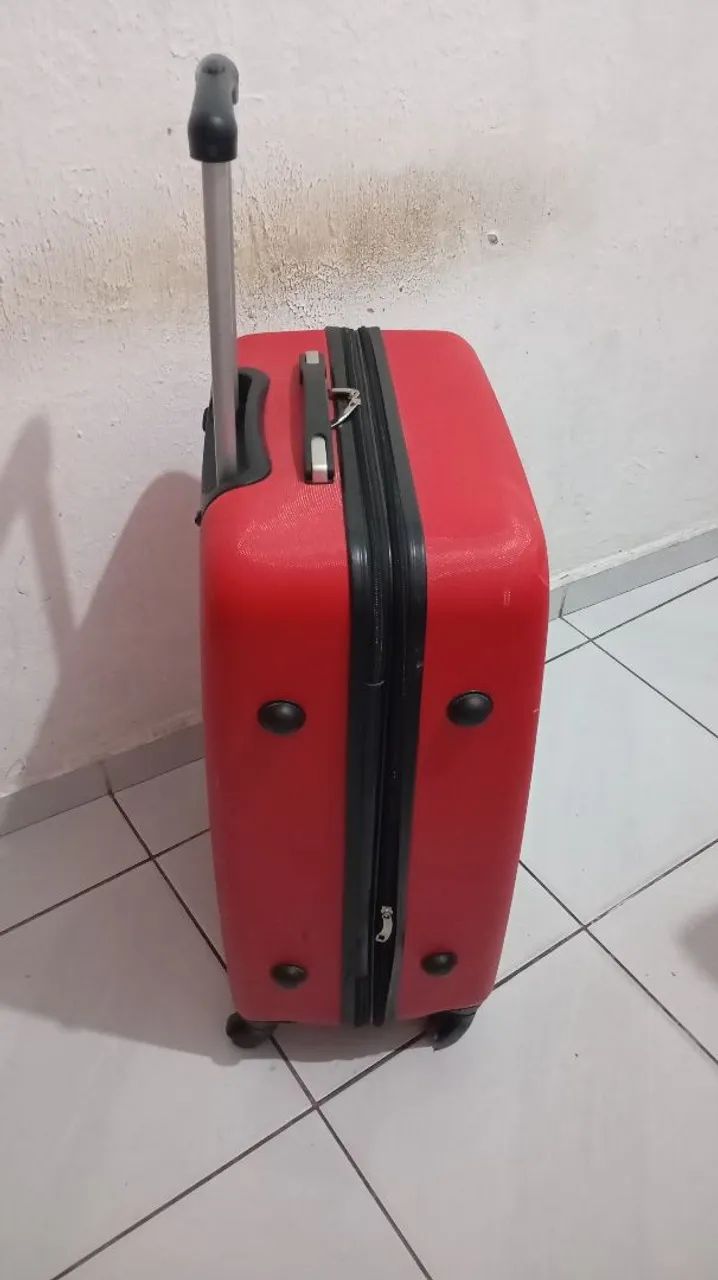 Mala de viagem vermelha  - Foto 4