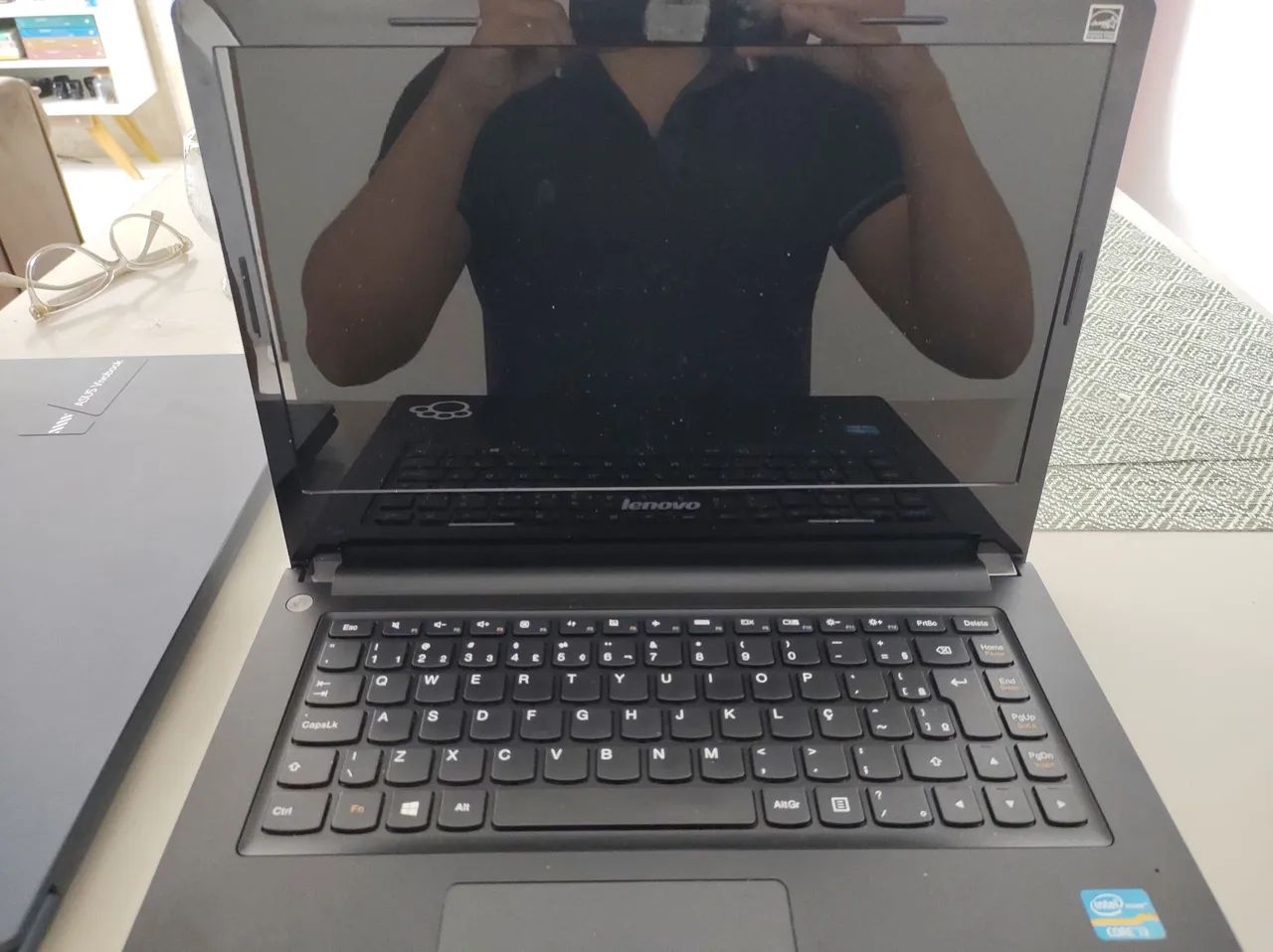 Notebook Lenovo Ideapad - Intel Core i3 / SSD 120GB / 4GB RAM / Windows - Foto 2