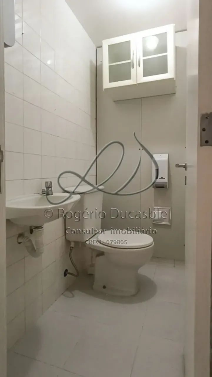 Sala comercial para venda possui 29 metros quadrados com 1 quarto - Foto 4