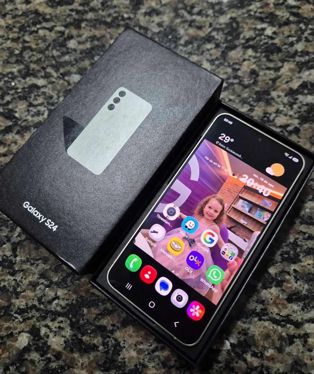 S24 normal 256 gb lindo.