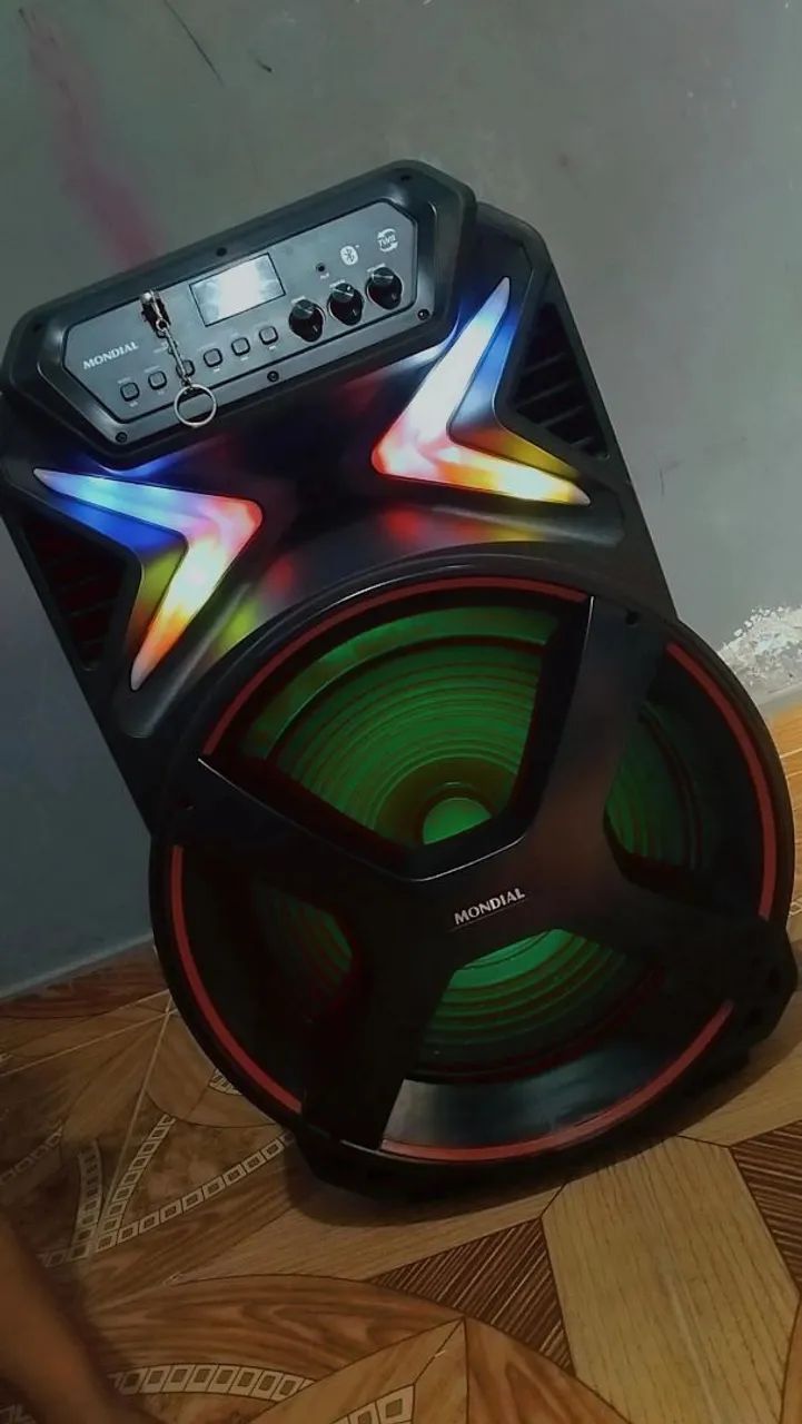 Vende se uma caixa de som..nobinha - Foto 2