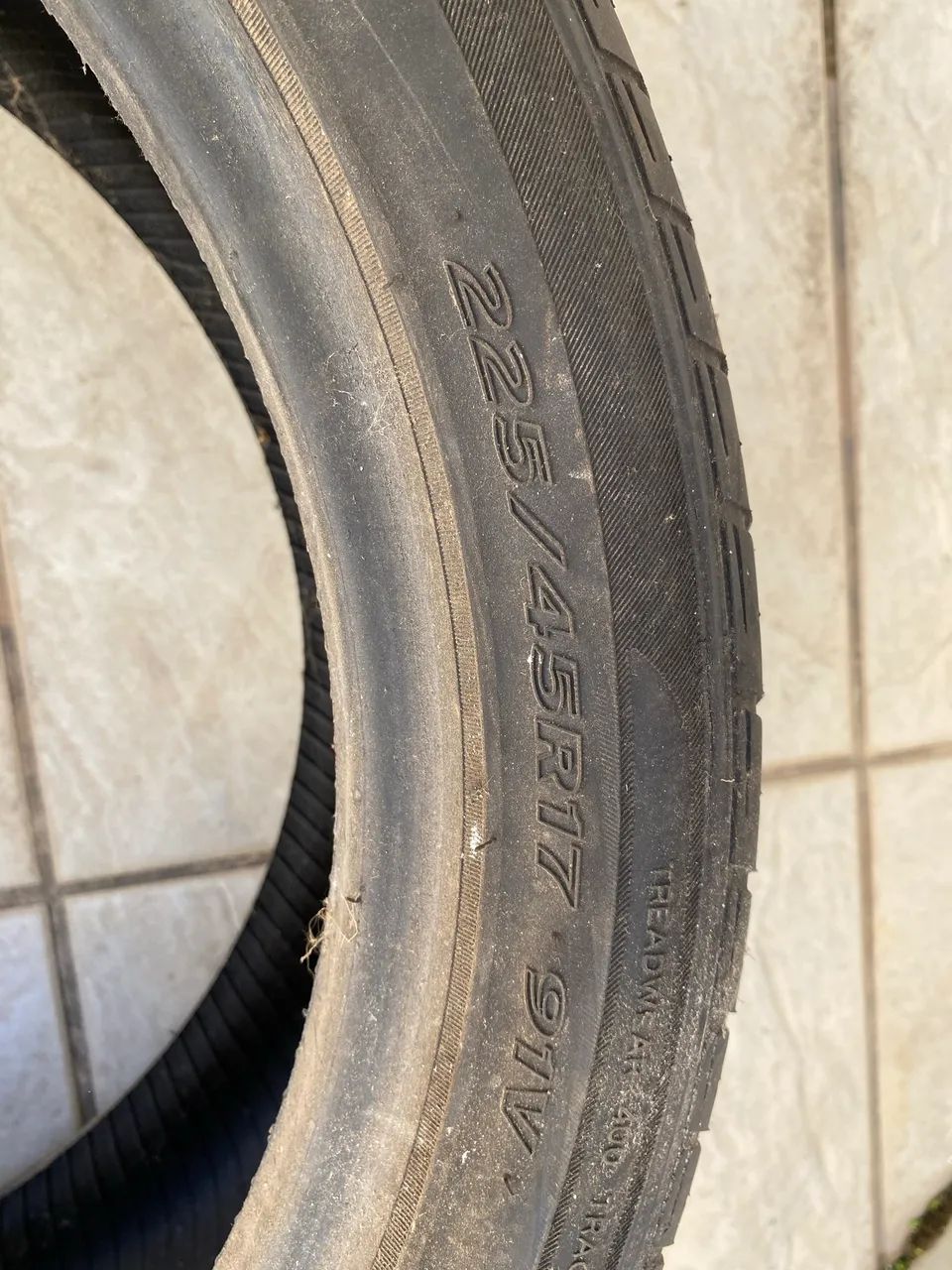 Pneu para carro - Foto 3