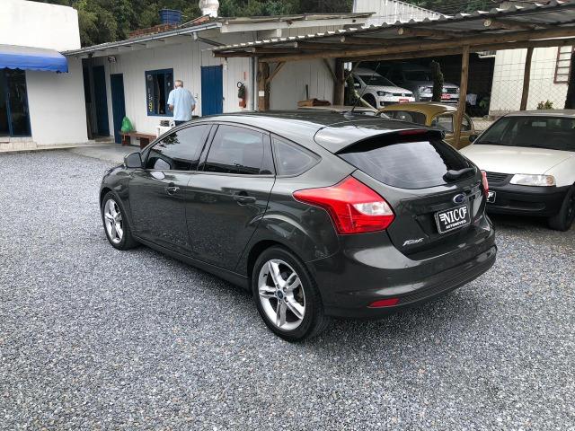 Ford Focus Hatch SE Plus 2014 - Foto 3