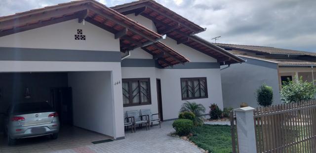 Excelente Residência em Pirabeiraba