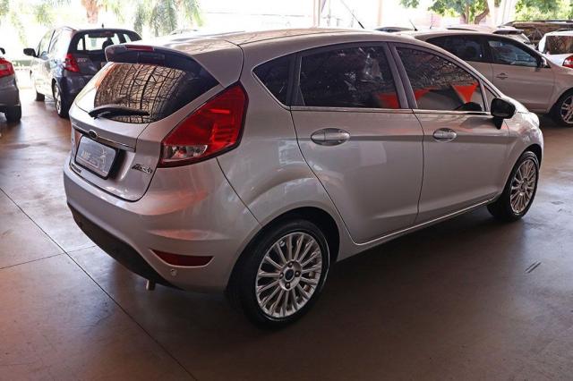 FORD FIESTA 1.6 TITANIUM HATCH 16V - Foto 11
