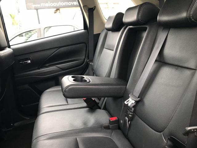 Outlander GT 3.0 4x4 7Lugares 2015 - Foto 14