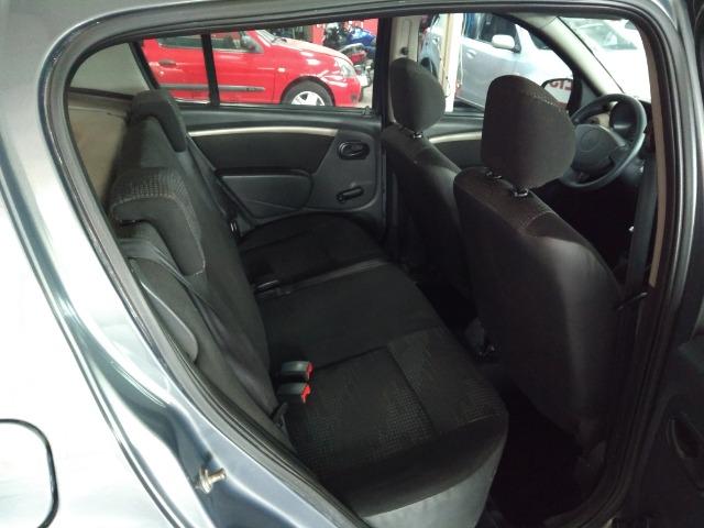 Renault Sandero - Foto 13