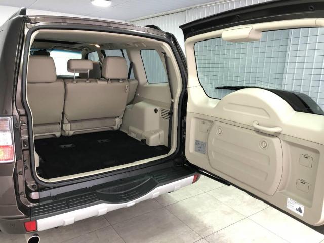 Mitsubishi Pajero Full Full 3.2 HPE 4x4 AT 7 Lugares - Foto 18