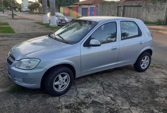 GM-Celta 1.0 Life Cinza Espacial