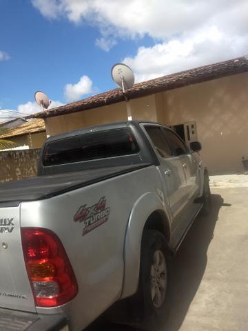 Toyota Hilux vendo e troca em carro de menor valor carro comprador zero único dono - Foto 6