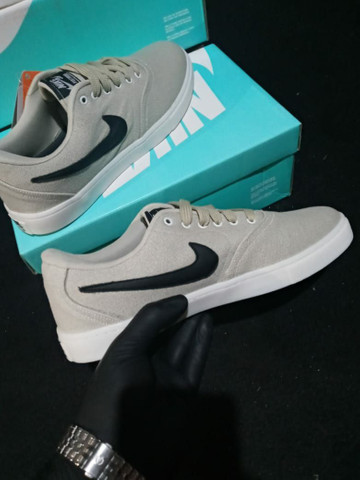 3 tenis por 169
