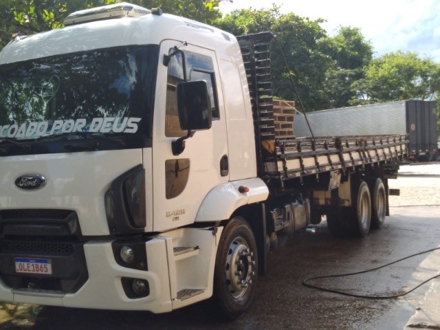 CAMINHÃO FORD CARGO 2429 2013