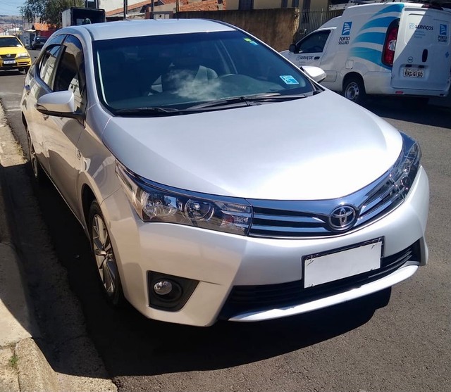 VENDO COROLLA XEI 2015