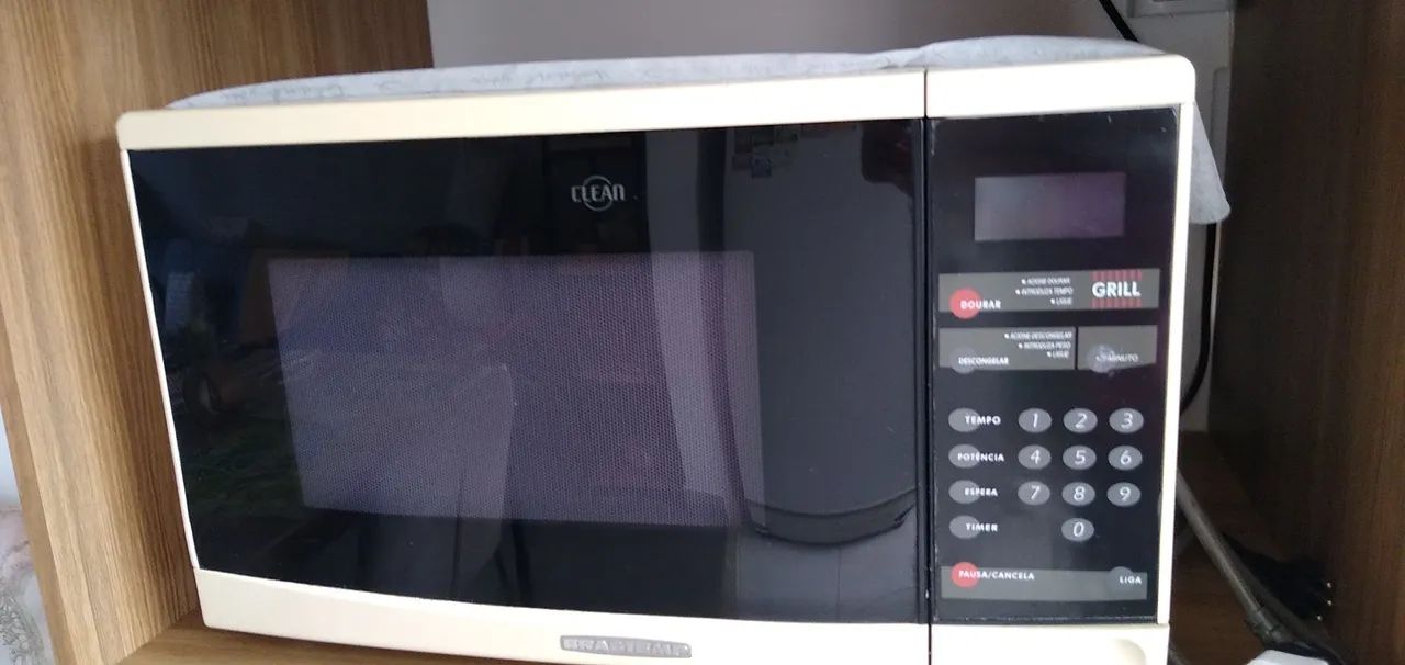 Micro-ondas Brastemp Clean 