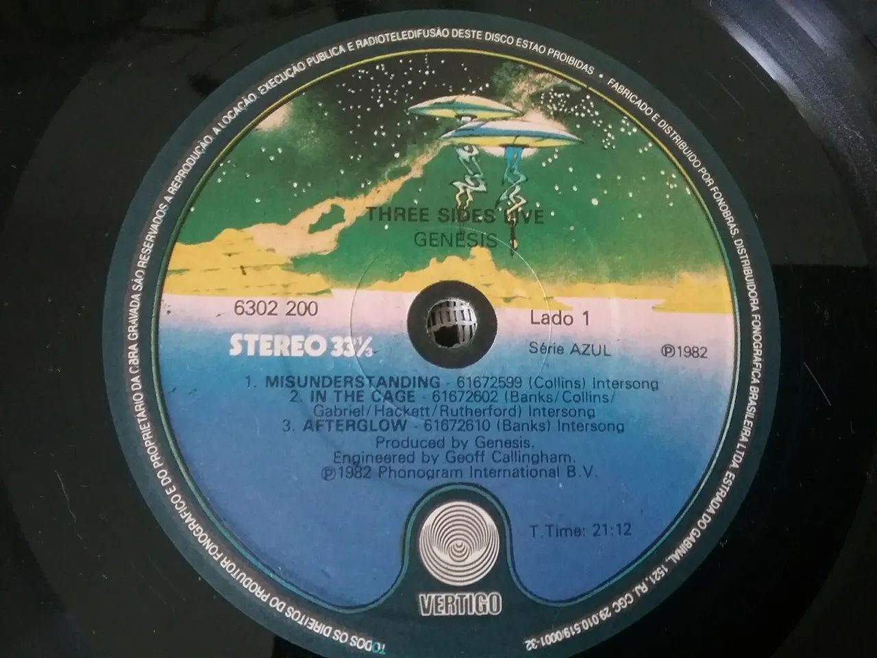 Disco vinil Genesis - Three Sides Live - Duplo - Foto 2