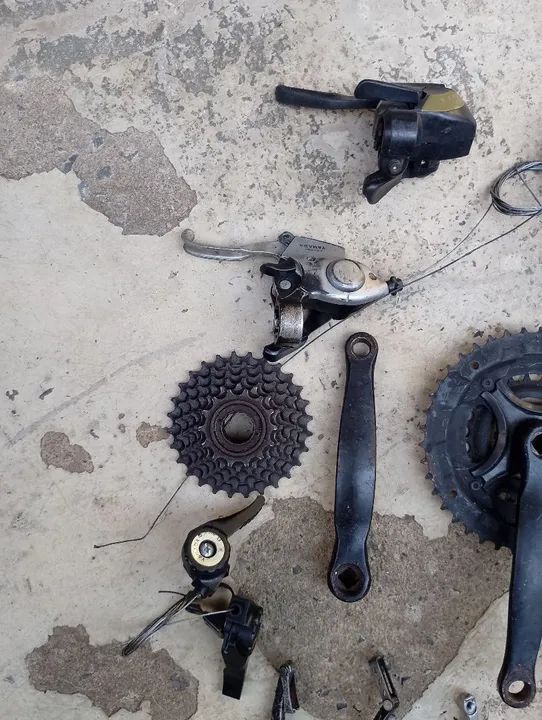 Lote de peças bicicleta em bom estado  - Foto 3