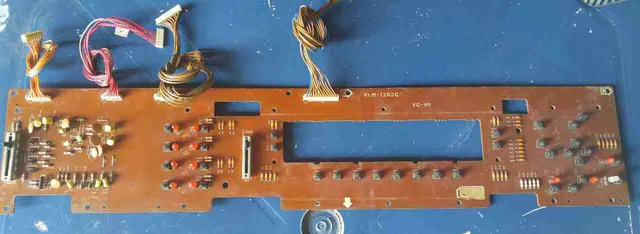 Placa do painel Korg M1