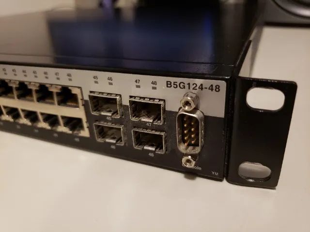 Switch Roteador Gigabit 48 Portas Enterasys com 4 portas para fibra ótica - Foto 5