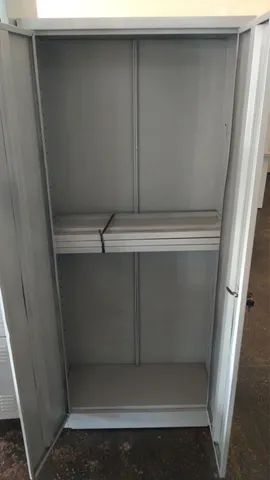 Armário de aço 