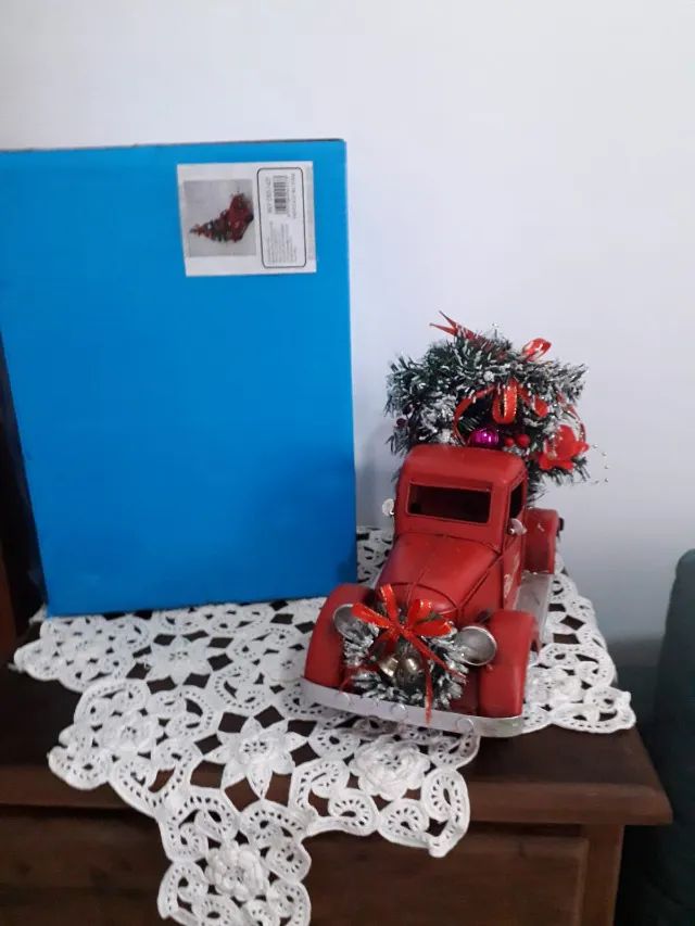 Caminhão decorativo Natalino com árvore